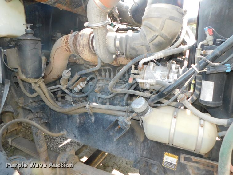 image for item DK8612 1993 Mack CH613  semi truck