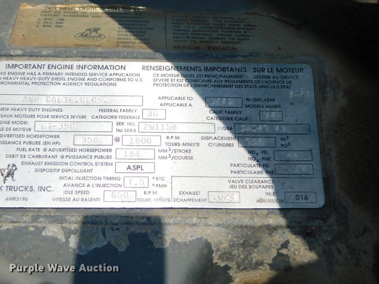 image for item DK8612 1993 Mack CH613  semi truck