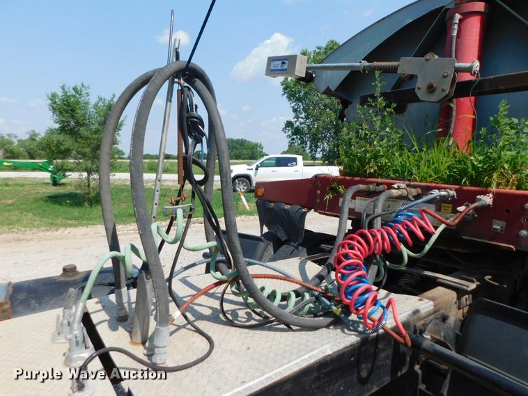 image for item DK8612 1993 Mack CH613  semi truck