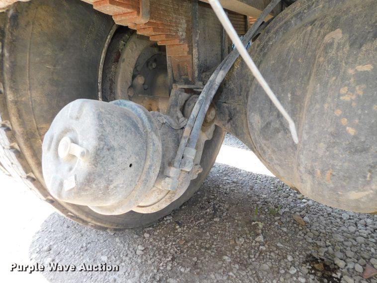 image for item DK8612 1993 Mack CH613  semi truck