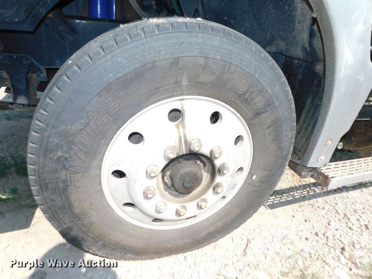 image for item DK8612 1993 Mack CH613  semi truck