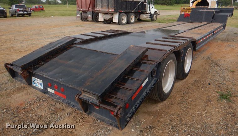 image for item DL0503 1992 Nuttal  drop deck equipment trailer