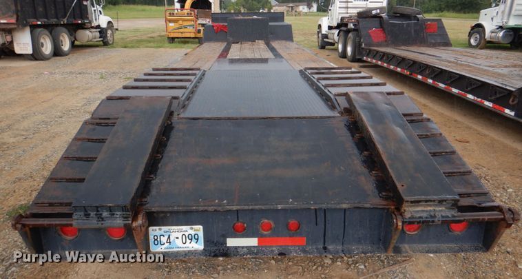 image for item DL0503 1992 Nuttal  drop deck equipment trailer