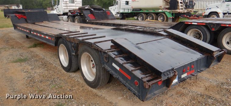 image for item DL0503 1992 Nuttal  drop deck equipment trailer