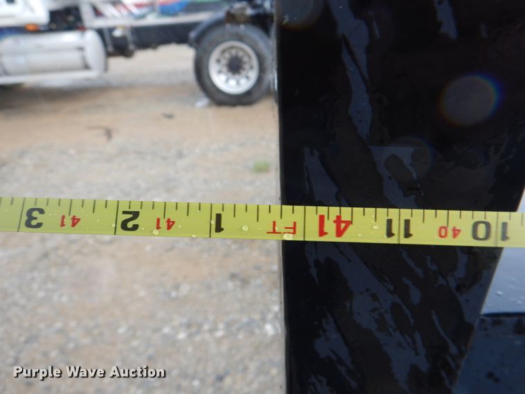 image for item DL0503 1992 Nuttal  drop deck equipment trailer