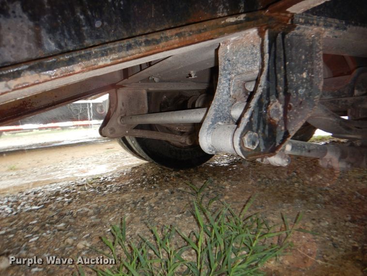 image for item DL0503 1992 Nuttal  drop deck equipment trailer