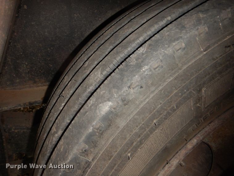 image for item DL0503 1992 Nuttal  drop deck equipment trailer