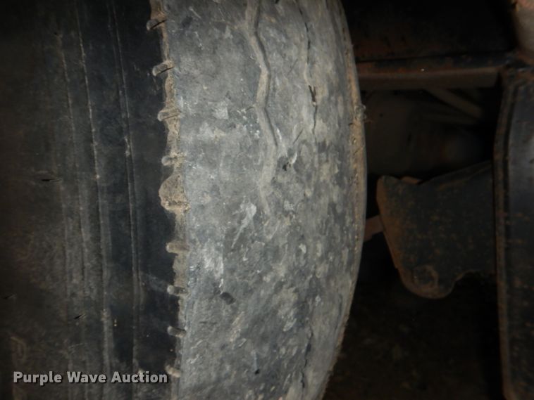 image for item DL0503 1992 Nuttal  drop deck equipment trailer