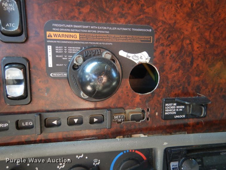 image for item DL3357 2007 Freightliner CST120  semi truck