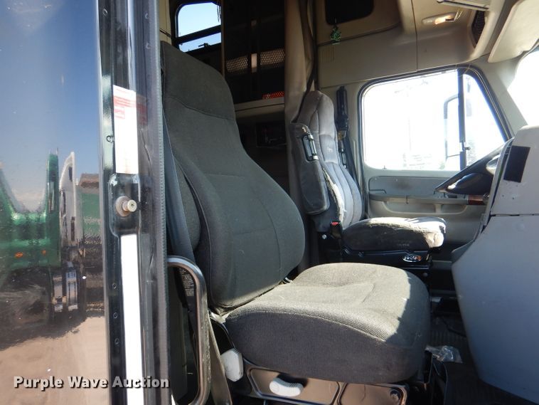 image for item DL3357 2007 Freightliner CST120  semi truck