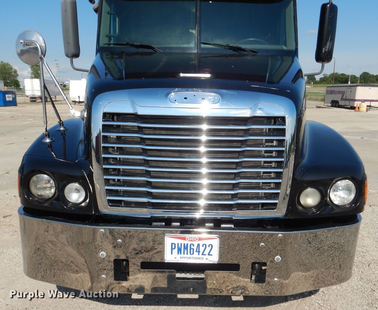 image for item DL3357 2007 Freightliner CST120  semi truck