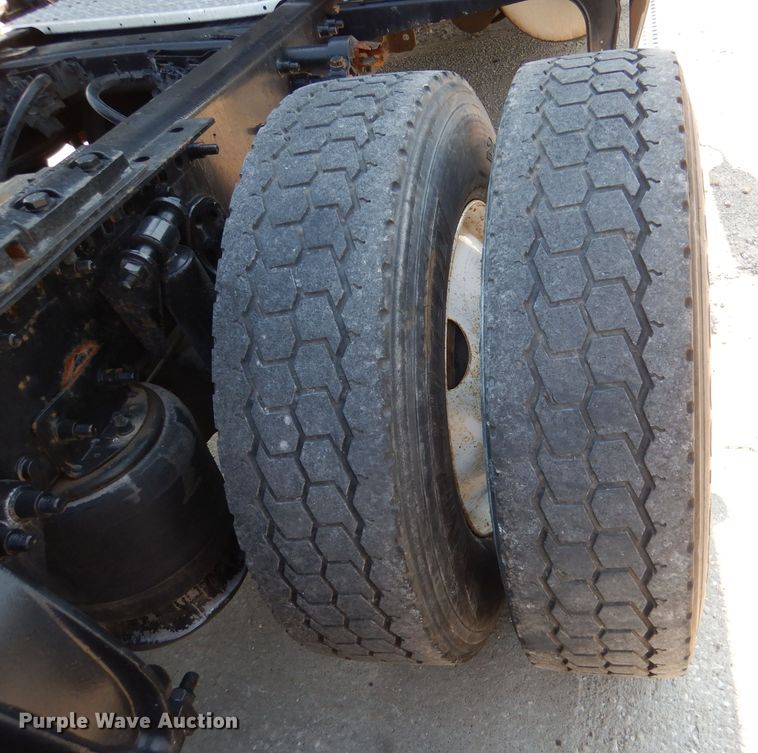 image for item DL3357 2007 Freightliner CST120  semi truck