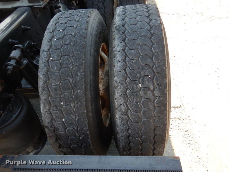 image for item DL3357 2007 Freightliner CST120  semi truck