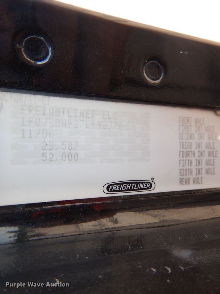 image for item DL3357 2007 Freightliner CST120  semi truck