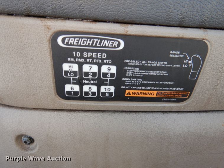 image for item DL3358 2010 Freightliner Cascadia 113  semi truck