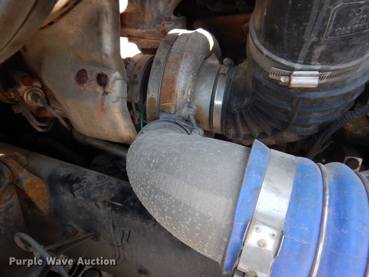 image for item DL3358 2010 Freightliner Cascadia 113  semi truck