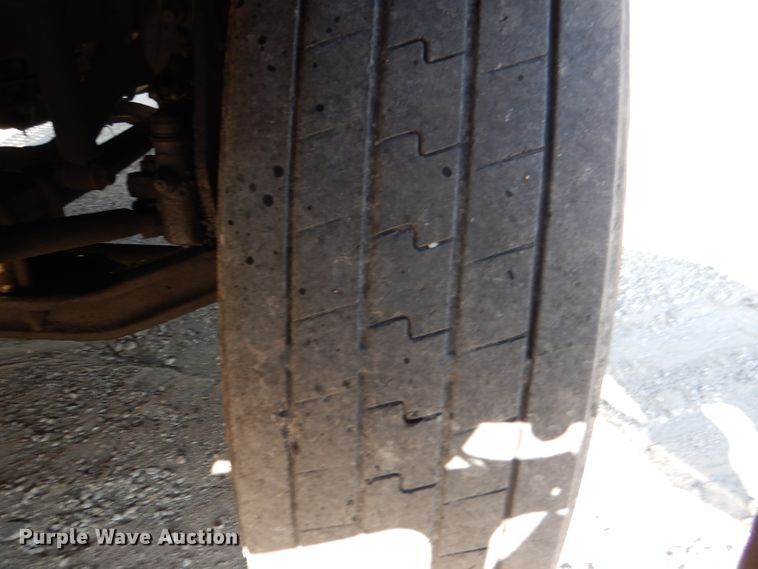 image for item DL3358 2010 Freightliner Cascadia 113  semi truck