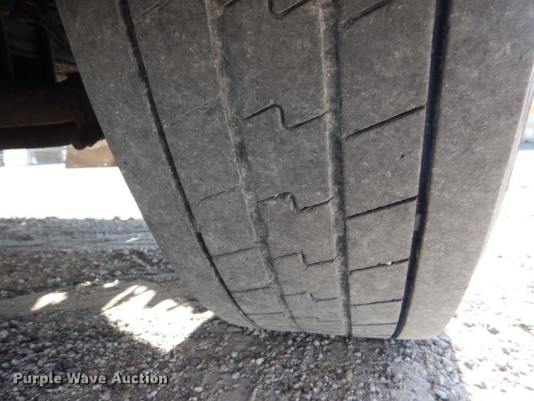 image for item DL3358 2010 Freightliner Cascadia 113  semi truck