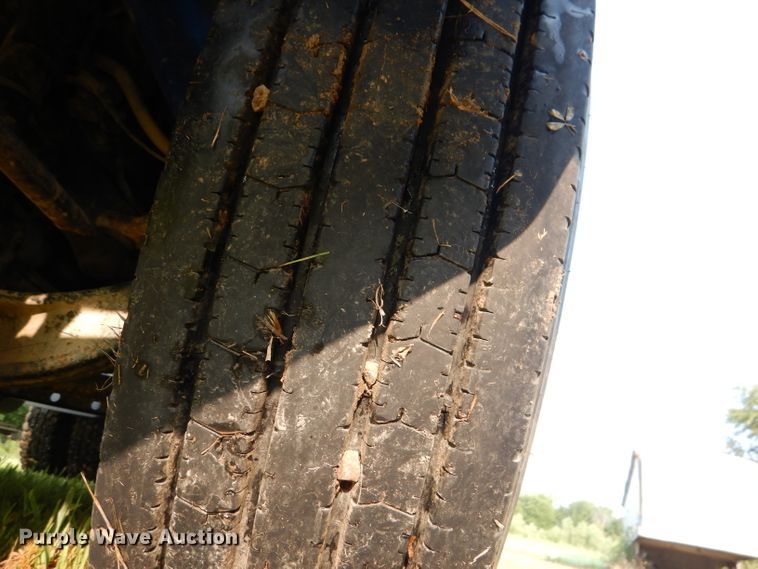 image for item DL3428 2003 International 8600  semi truck