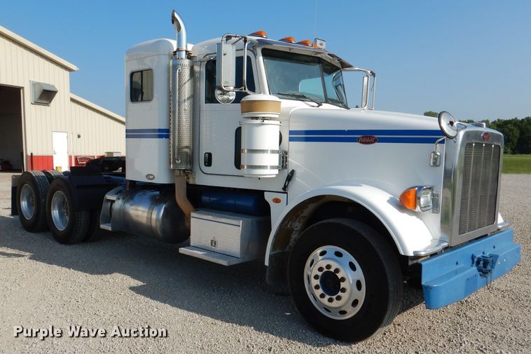 image for item DL3454 2009 Peterbilt 367  semi truck