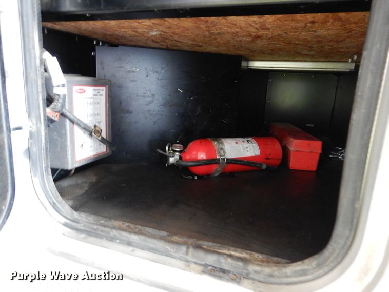 image for item DL3454 2009 Peterbilt 367  semi truck