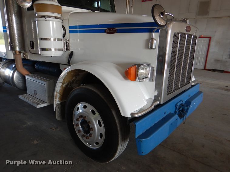 image for item DL3454 2009 Peterbilt 367  semi truck