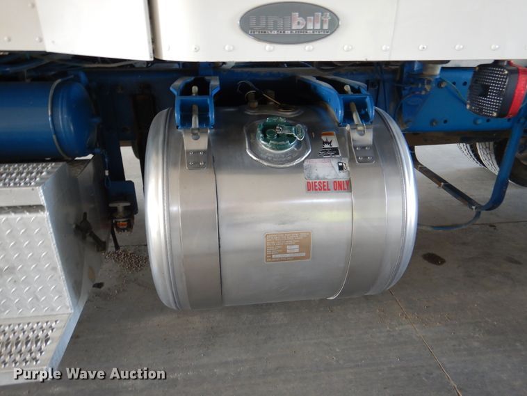 image for item DL3454 2009 Peterbilt 367  semi truck