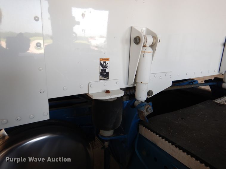 image for item DL3454 2009 Peterbilt 367  semi truck