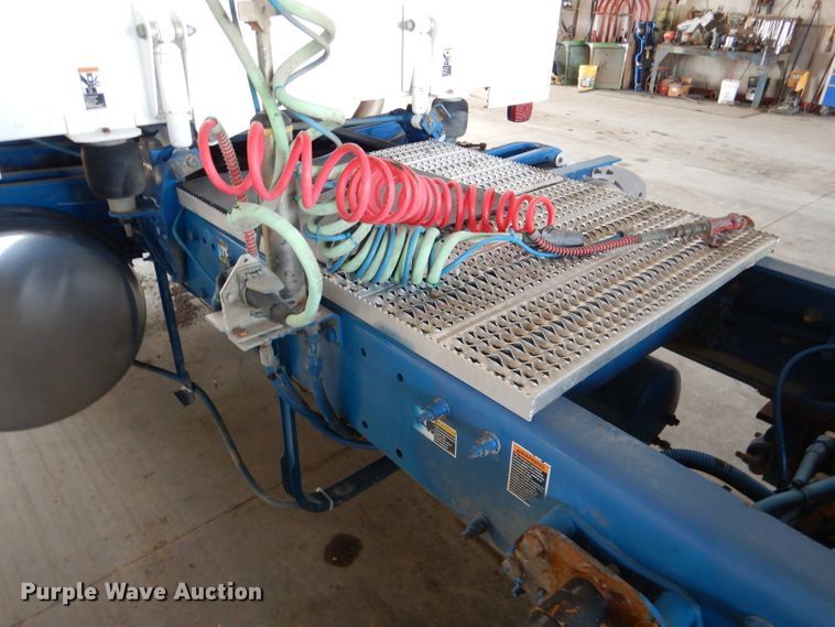 image for item DL3454 2009 Peterbilt 367  semi truck