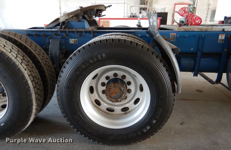 image for item DL3454 2009 Peterbilt 367  semi truck