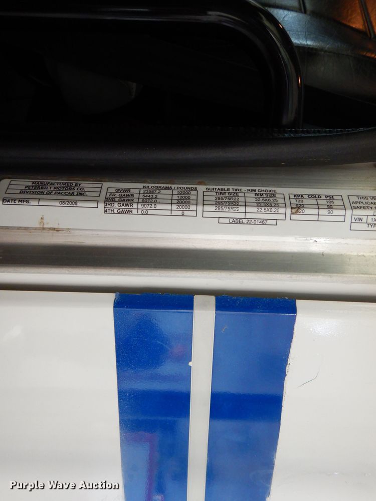 image for item DL3454 2009 Peterbilt 367  semi truck