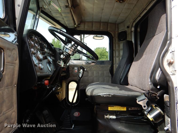 image for item DM3894 1987 Peterbilt 359 Classic  semi truck