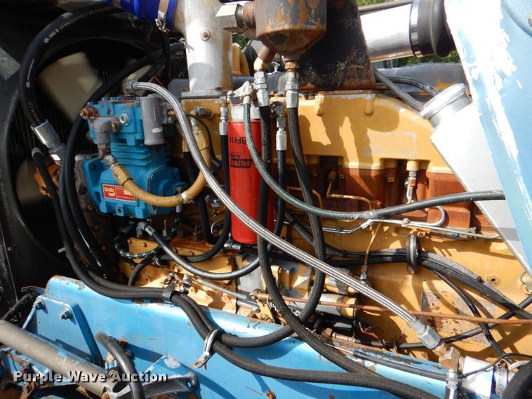 image for item DM3894 1987 Peterbilt 359 Classic  semi truck