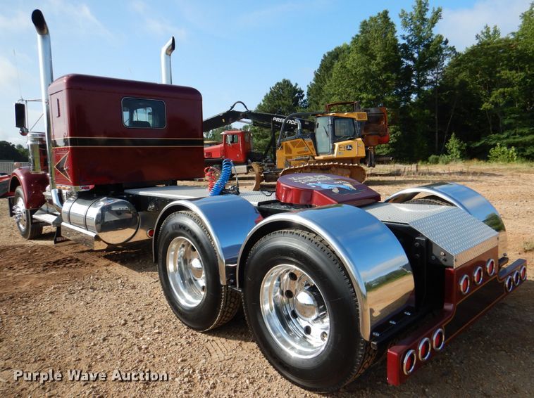 image for item DM3895 1981 Kenworth W900  semi truck