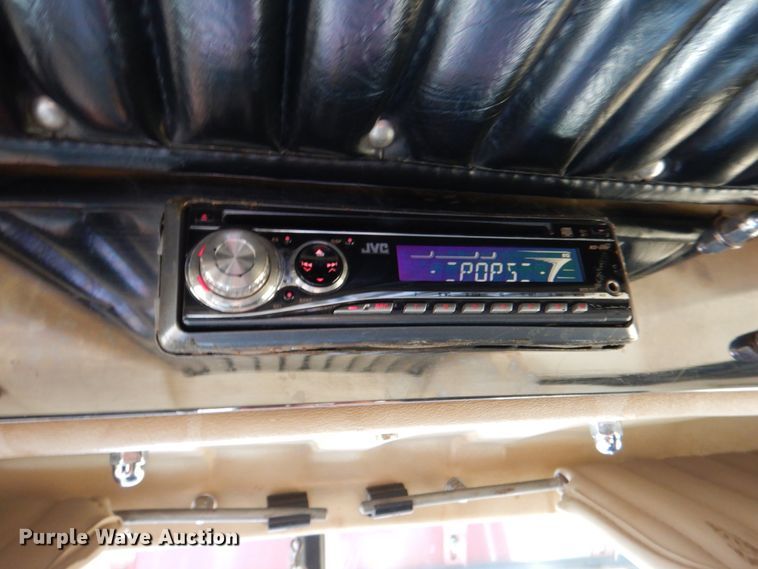 image for item DM3895 1981 Kenworth W900  semi truck