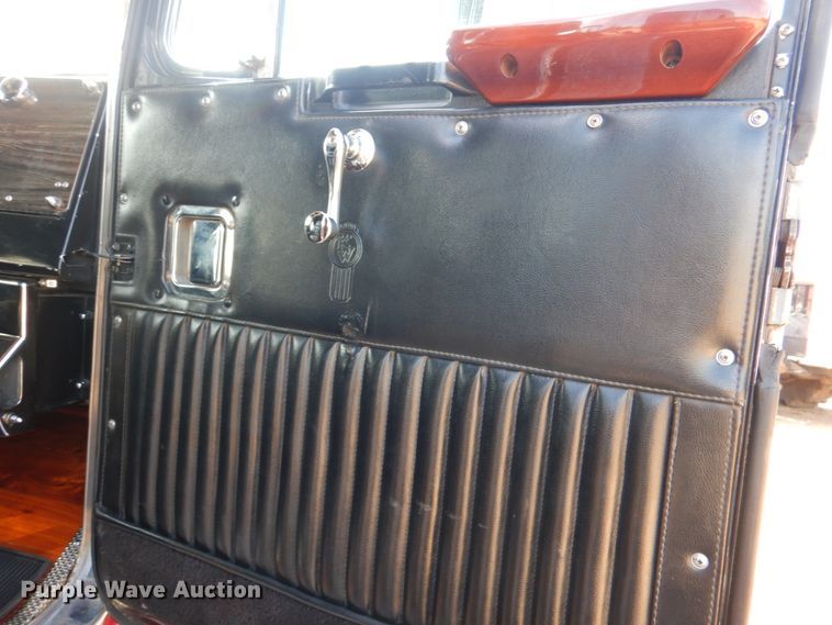 image for item DM3895 1981 Kenworth W900  semi truck