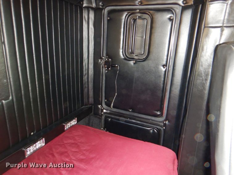 image for item DM3895 1981 Kenworth W900  semi truck