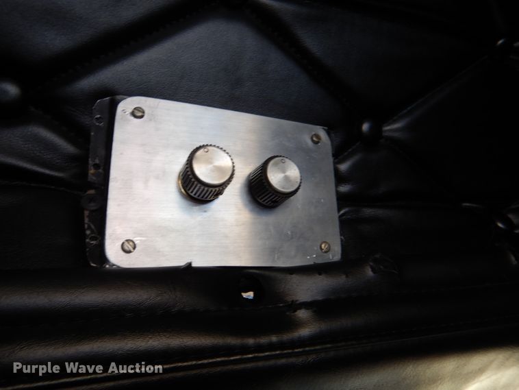 image for item DM3895 1981 Kenworth W900  semi truck