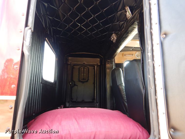 image for item DM3895 1981 Kenworth W900  semi truck