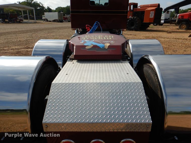 image for item DM3895 1981 Kenworth W900  semi truck