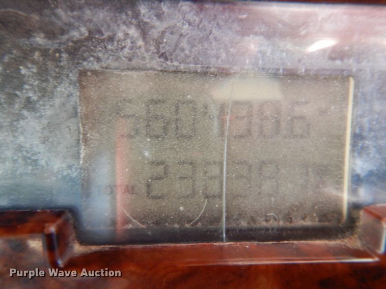 image for item DM3898 2006 Mack CV713  semi truck