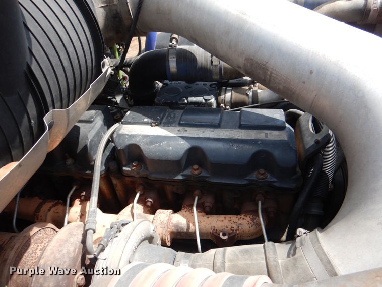 image for item DM3898 2006 Mack CV713  semi truck