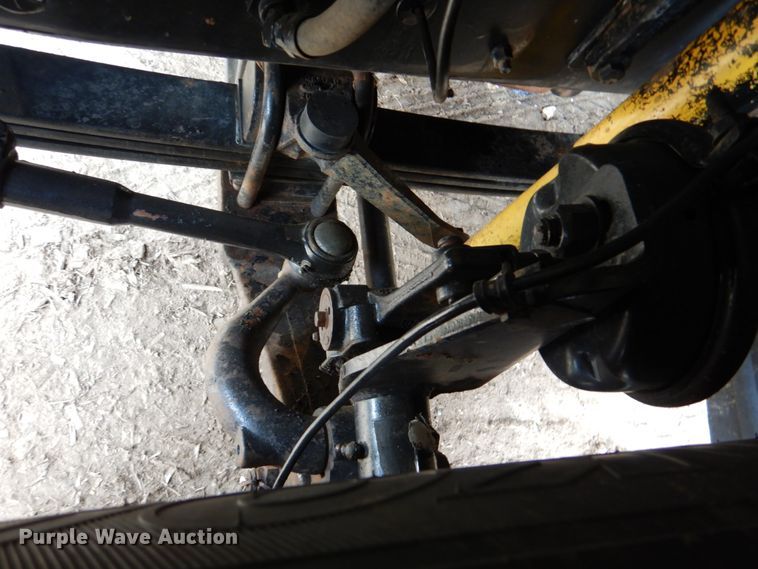 image for item DM3898 2006 Mack CV713  semi truck