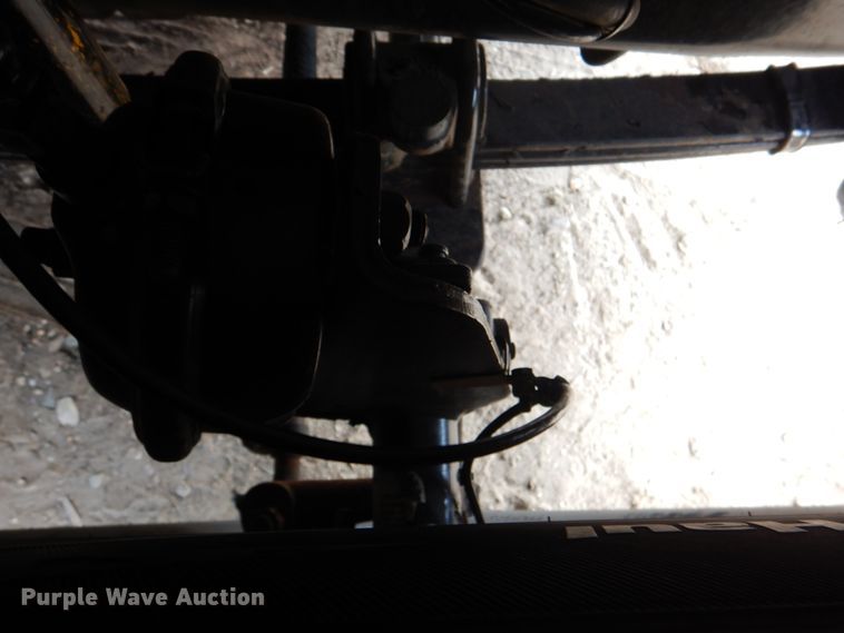 image for item DM3898 2006 Mack CV713  semi truck