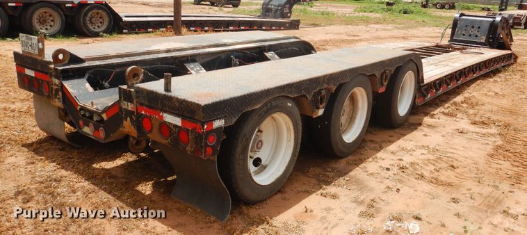 image for item DM6246 2008 Fontaine Magnitude  lowboy equipment trailer
