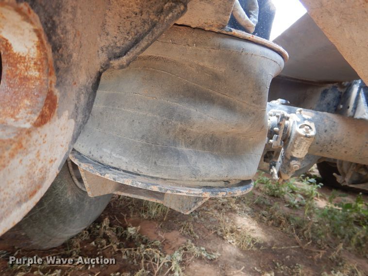 image for item DM6246 2008 Fontaine Magnitude  lowboy equipment trailer