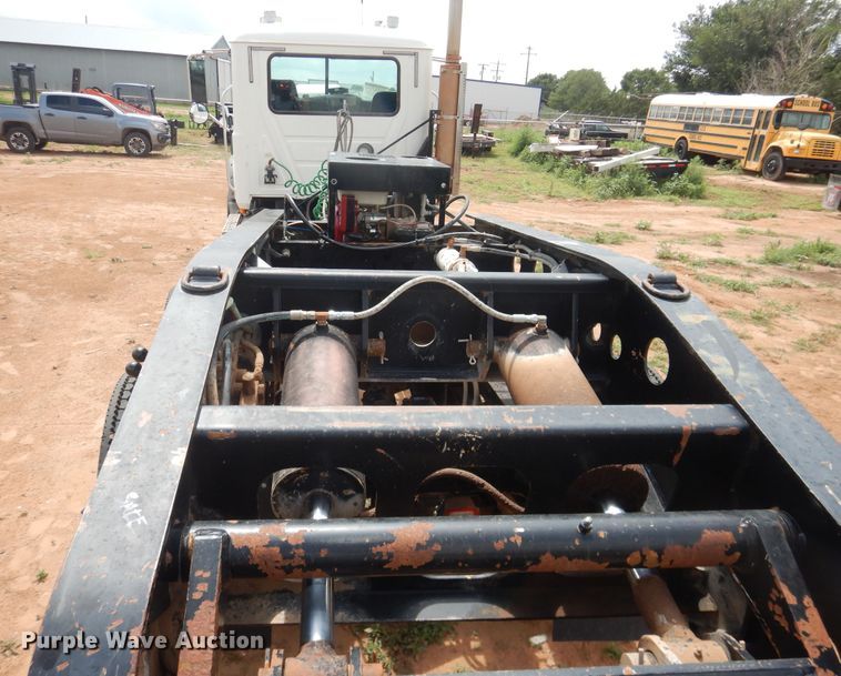 image for item DM6247 2005 Fontaine TA51H  lowboy equipment trailer
