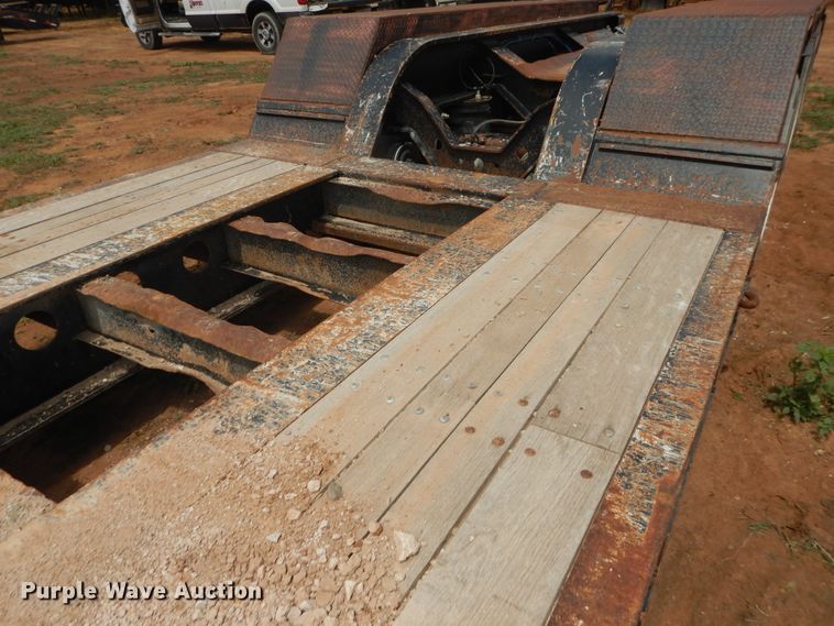 image for item DM6247 2005 Fontaine TA51H  lowboy equipment trailer