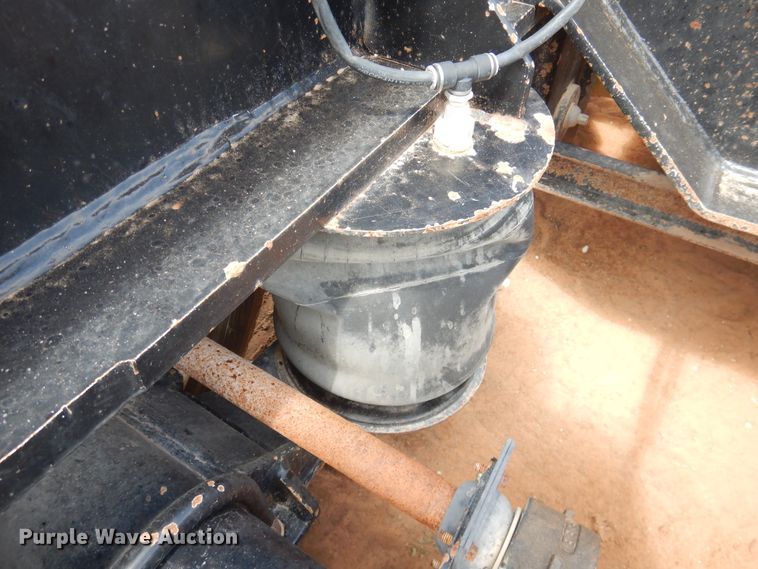 image for item DM6247 2005 Fontaine TA51H  lowboy equipment trailer