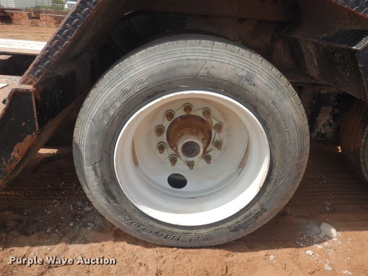 image for item DM6247 2005 Fontaine TA51H  lowboy equipment trailer